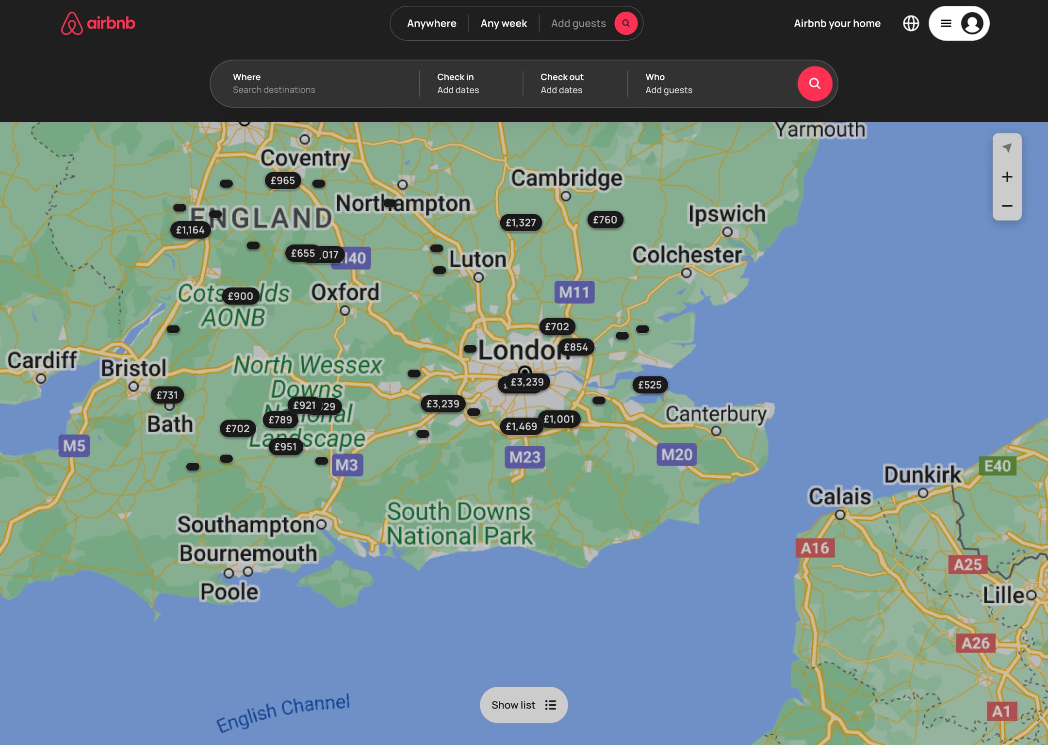 Dark mode: desktop map with expanded search bar.